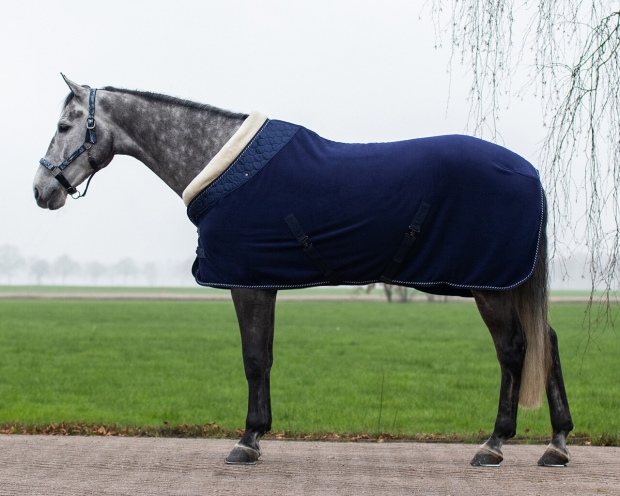 QHP Fleecedecke Brilliance blueberry ( navy) Abschwitzdecke