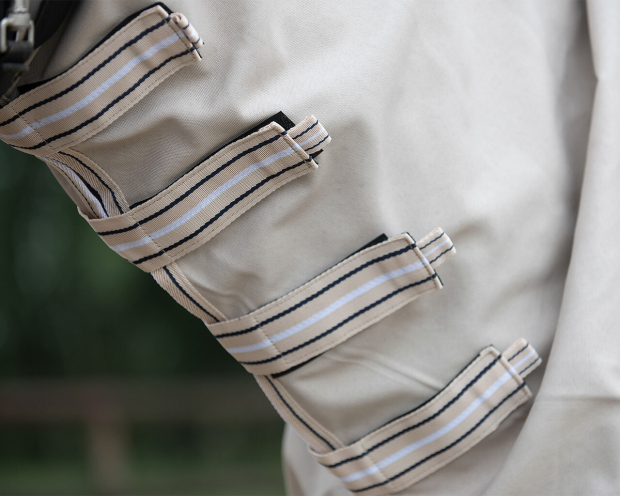 QHP Ekzemdecke Hoodie Weidedecke Fliegendecke Beige