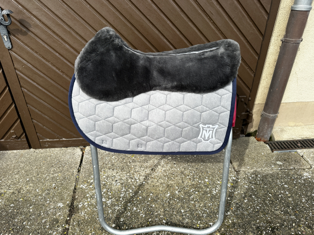 Mattes Schabracke Springen L Lammfell Samt navy